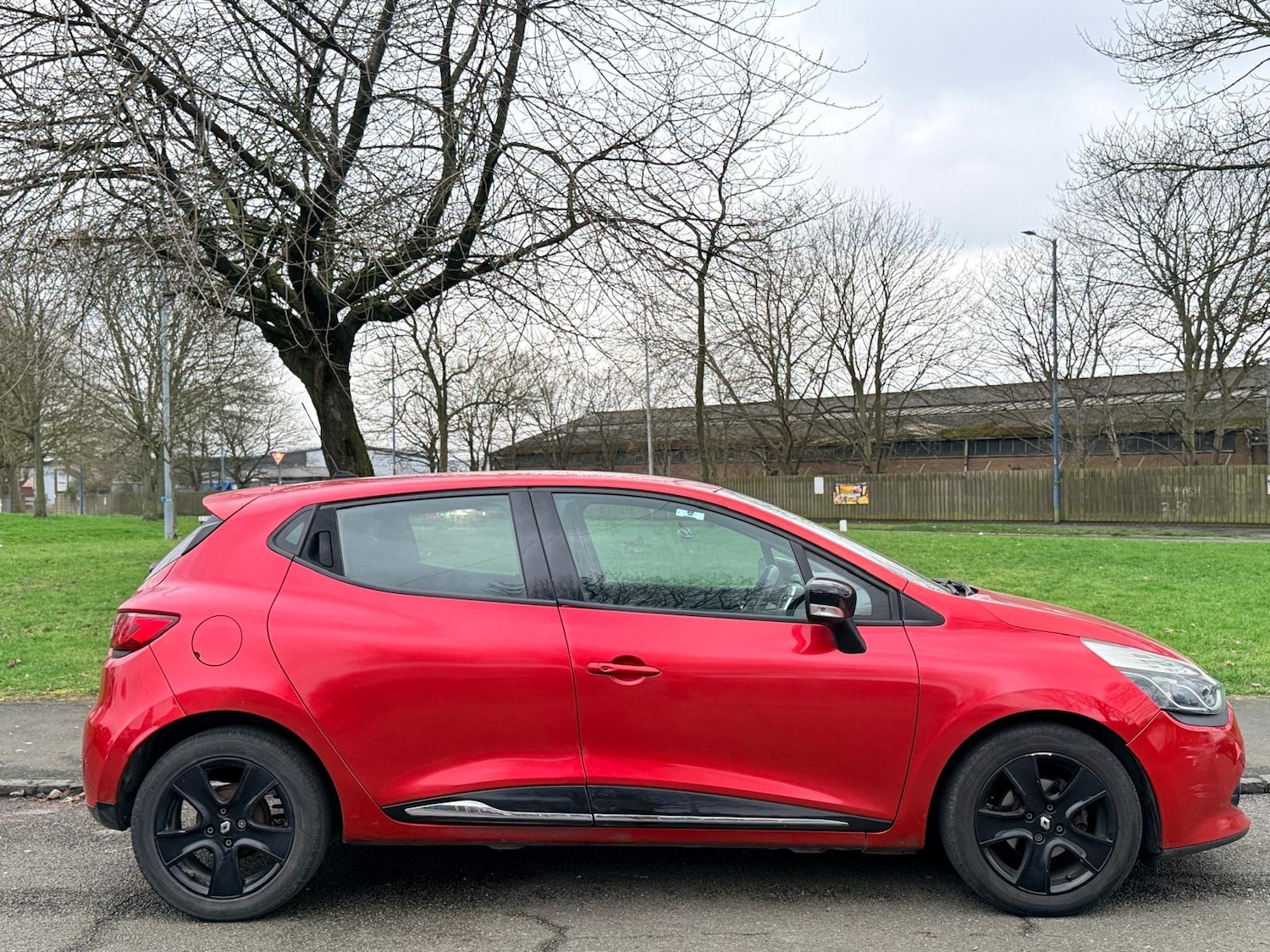 Used Renault Clio 2013 for sale - 77855598: Photo 14