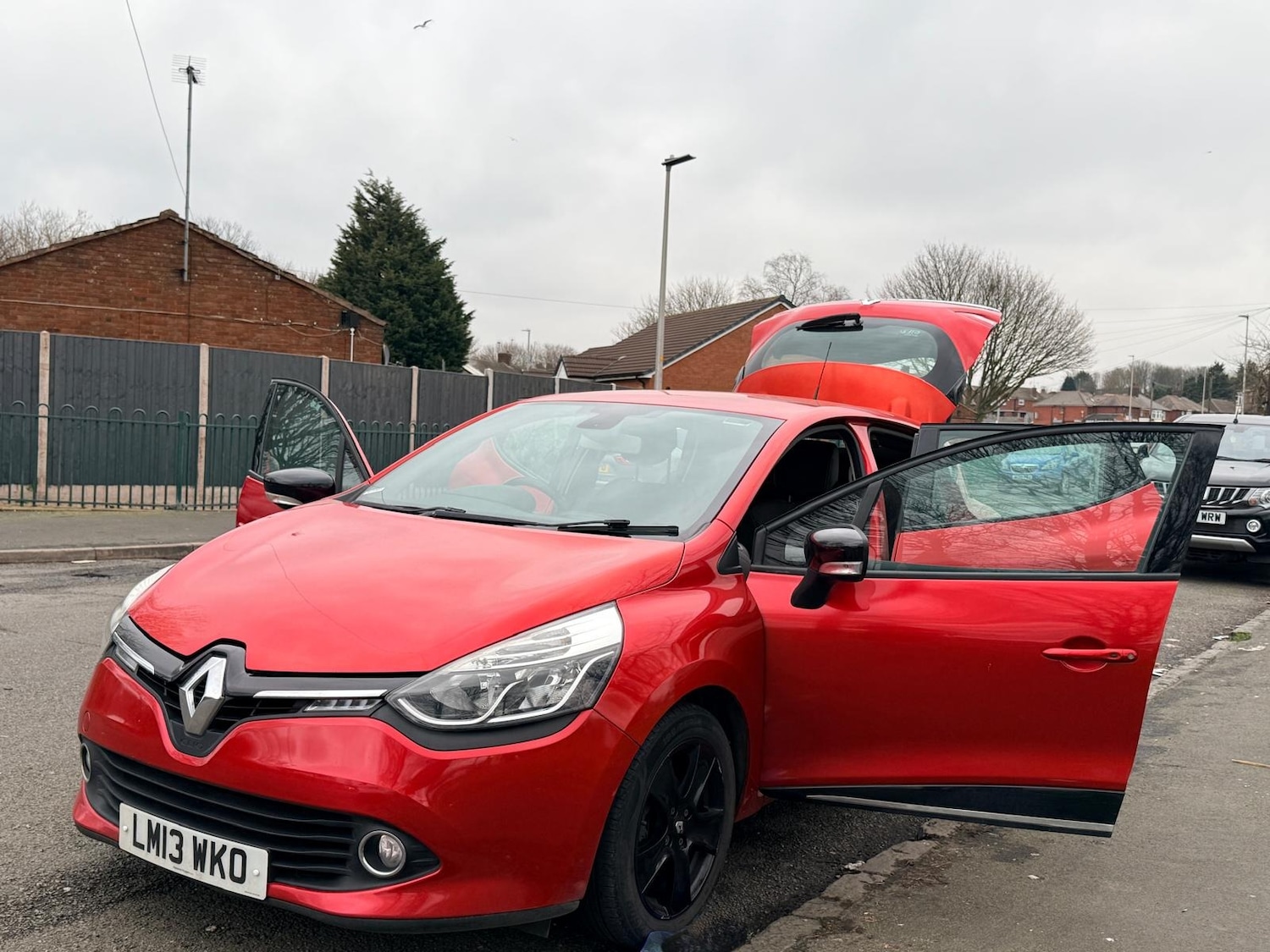 Used Renault Clio 2013 for sale - 77855598: Photo 17