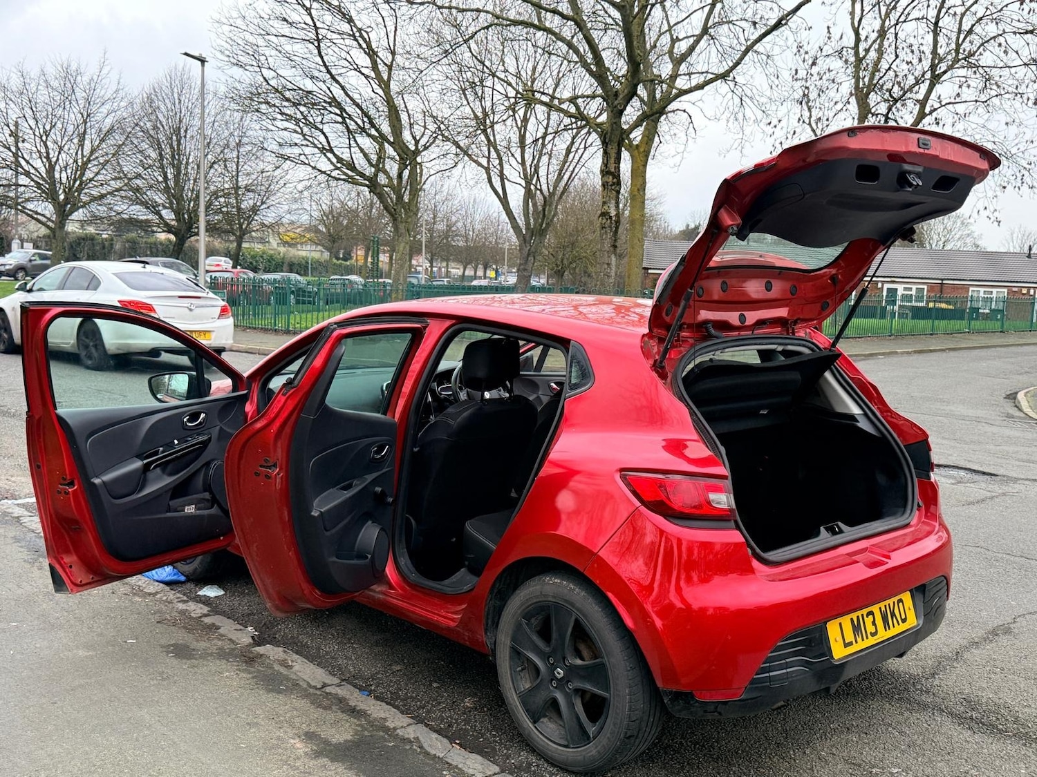 Used Renault Clio 2013 for sale - 77855598: Photo 21