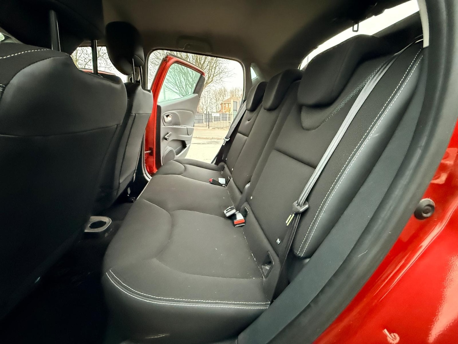 Used Renault Clio 2013 for sale - 77855598: Photo 32