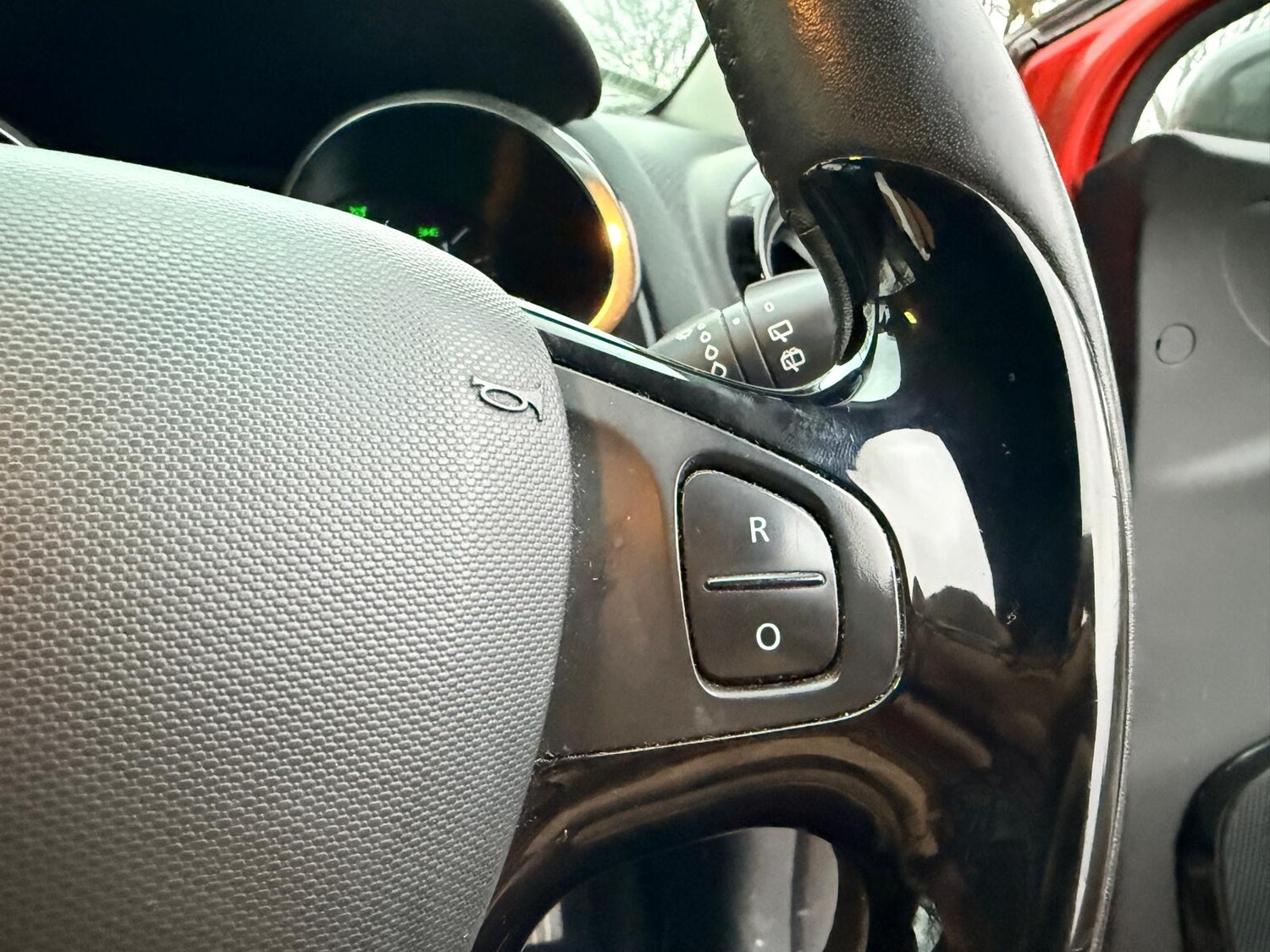 Used Renault Clio 2013 for sale - 77855598: Photo 43