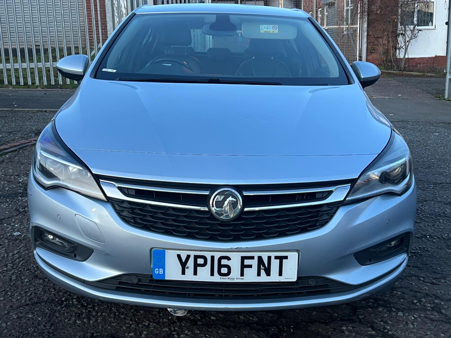 Used Vauxhall Astra 2016 for sale - 76772309: Photo 2