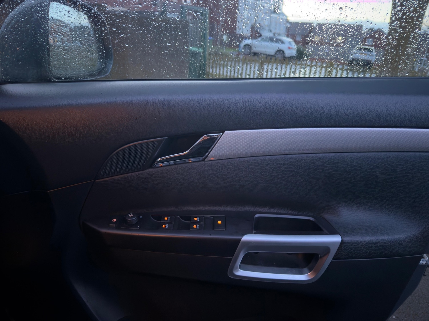 Used Vauxhall Antara 2012 for sale - 77387784: Photo 41