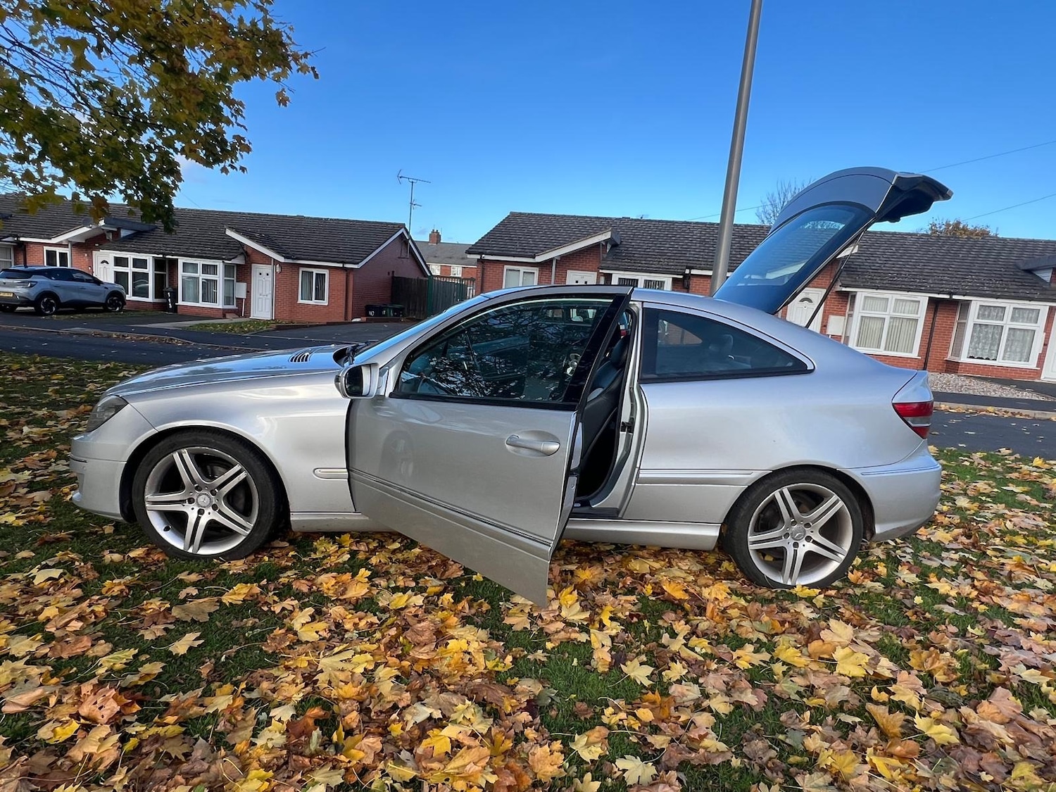 Used Mercedes-Benz CLC Class 2009 for sale - 76399387: Photo 31