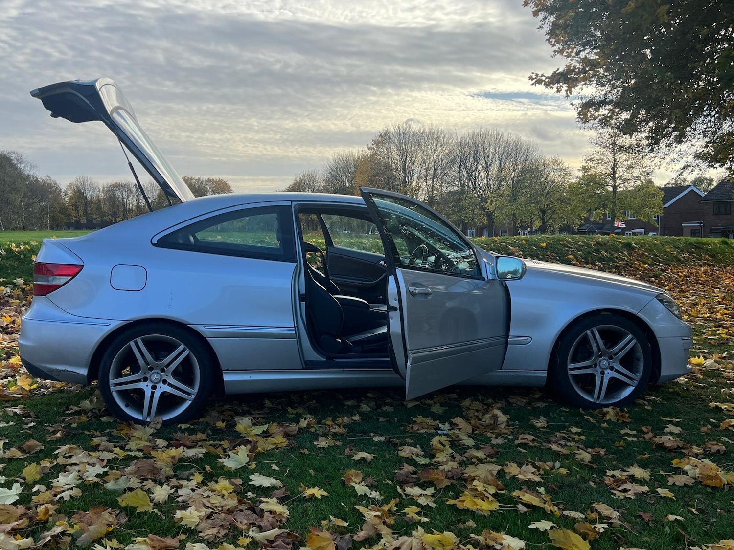 Used Mercedes-Benz CLC Class 2009 for sale - 76399387: Photo 40