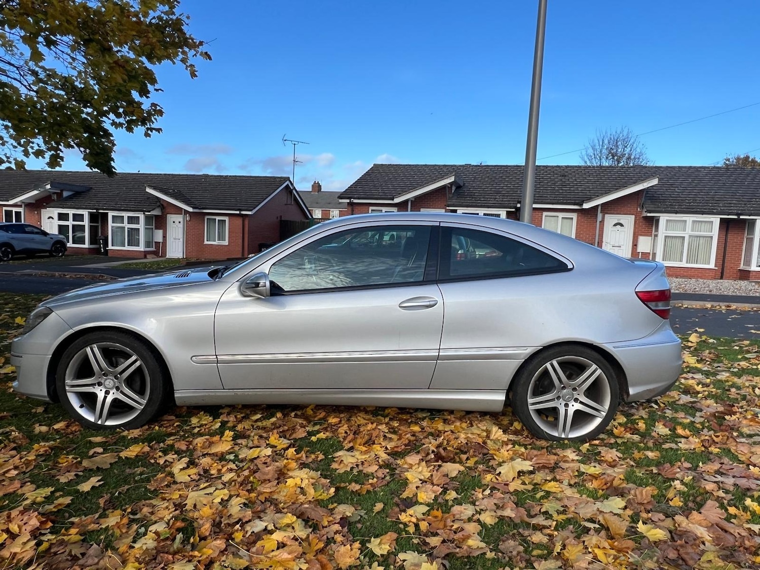 Used Mercedes-Benz CLC Class 2009 for sale - 76399387: Photo 6