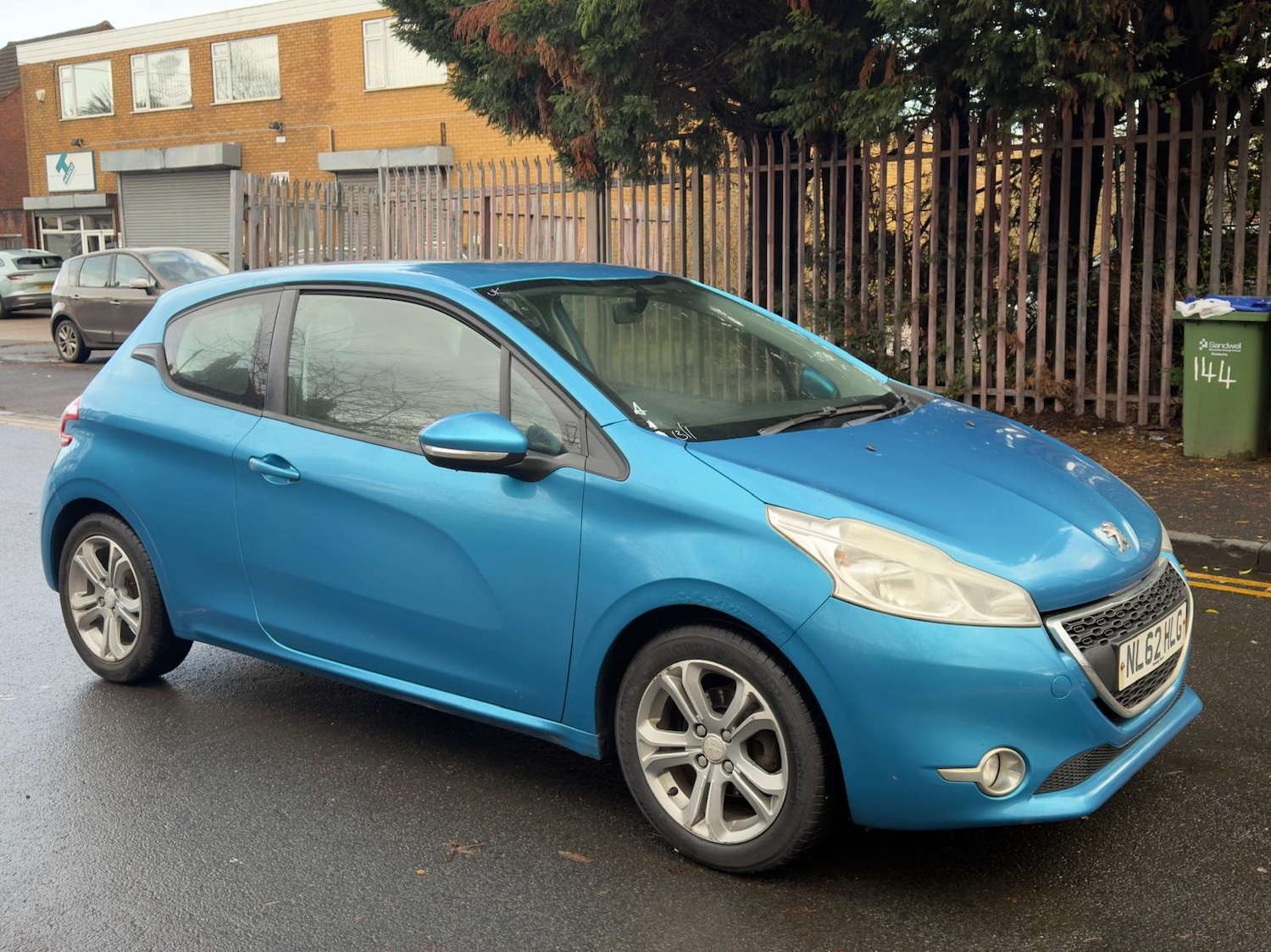 Used Peugeot 208 2012 for sale - 77254412: Photo 20