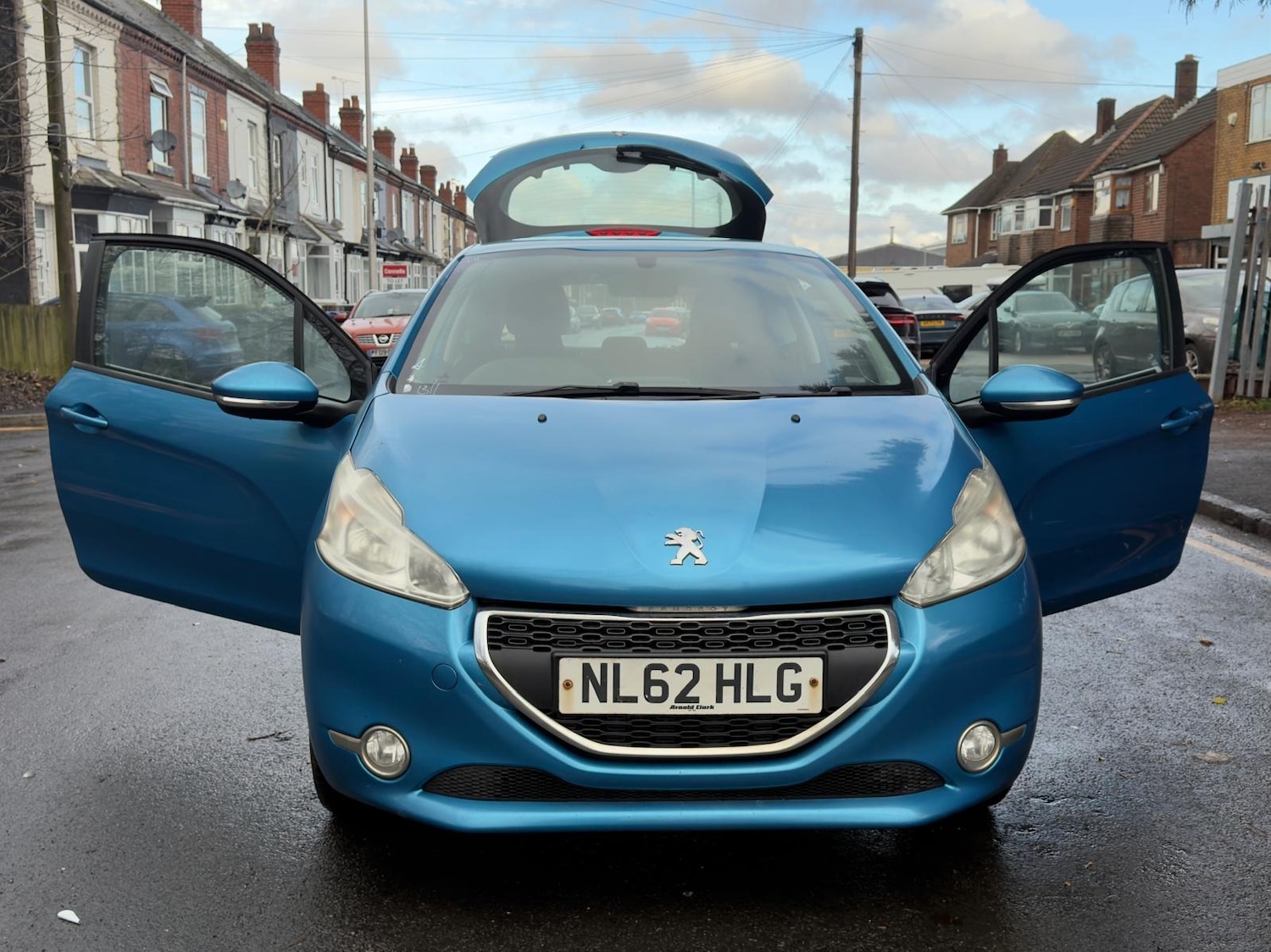 Used Peugeot 208 2012 for sale - 77254412: Photo 29