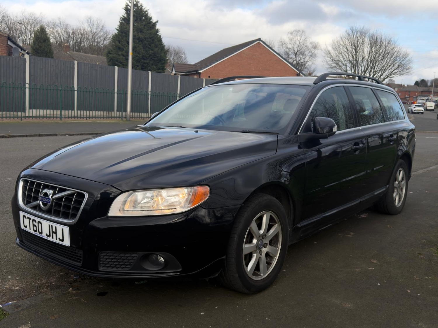 Used Volvo V70 2011 for sale - 77613769: Photo 1