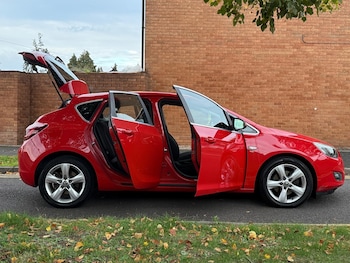 Used Vauxhall Astra 2011 for sale - 76161174: Photo