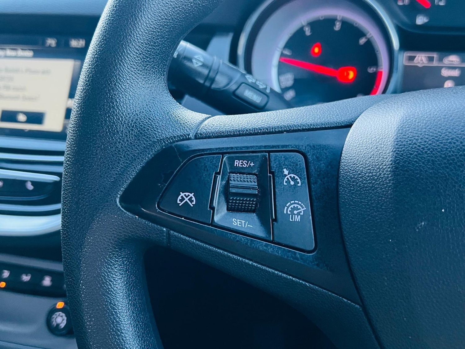 Used Vauxhall Astra 2016 for sale - 77231234: Photo 43