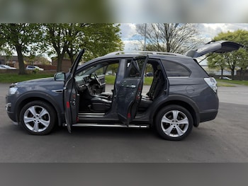 Used Chevrolet Captiva 2011 for sale - 78333446: Photo