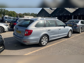 Used Skoda Superb 2012 for sale - 79121452: Photo