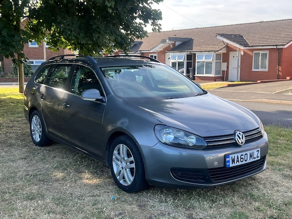 Used Volkswagen Golf 2010 for sale - 76180068: Photo 1