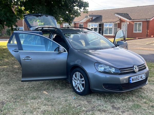 Used Volkswagen Golf 2010 for sale - 76180068: Photo 26