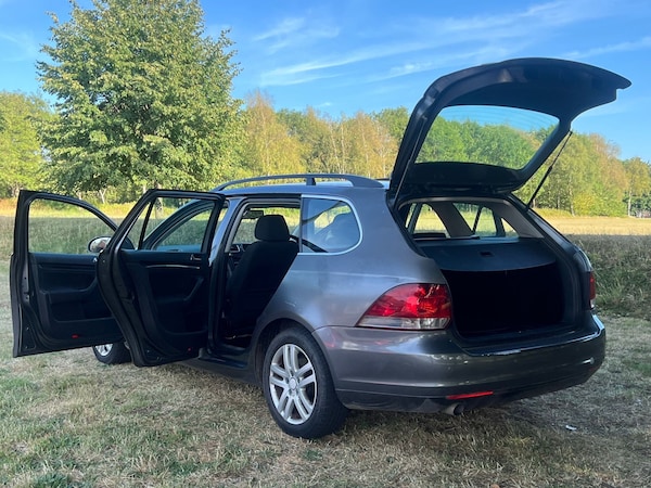 Used Volkswagen Golf 2010 for sale - 76180068: Photo 32