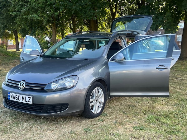 Used Volkswagen Golf 2010 for sale - 76180068: Photo 34