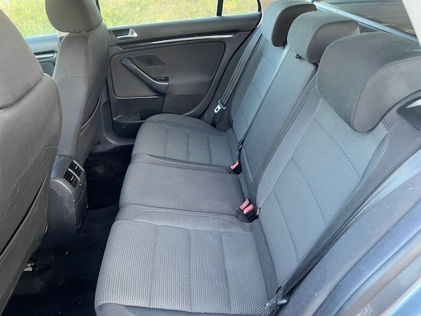 Used Volkswagen Golf 2010 for sale - 76180068: Photo 41