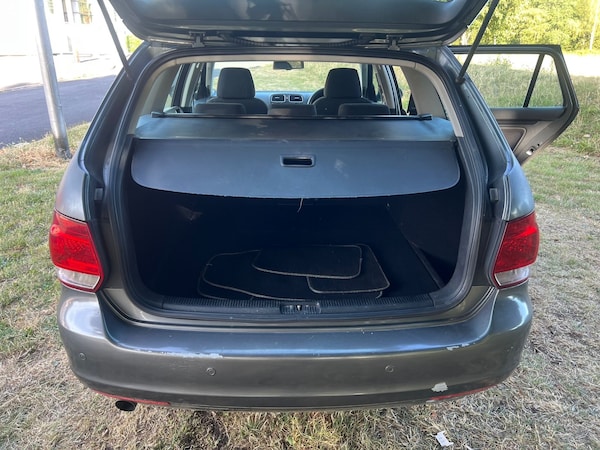 Used Volkswagen Golf 2010 for sale - 76180068: Photo 45