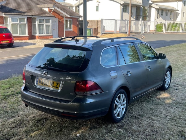 Used Volkswagen Golf 2010 for sale - 76180068: Photo 6