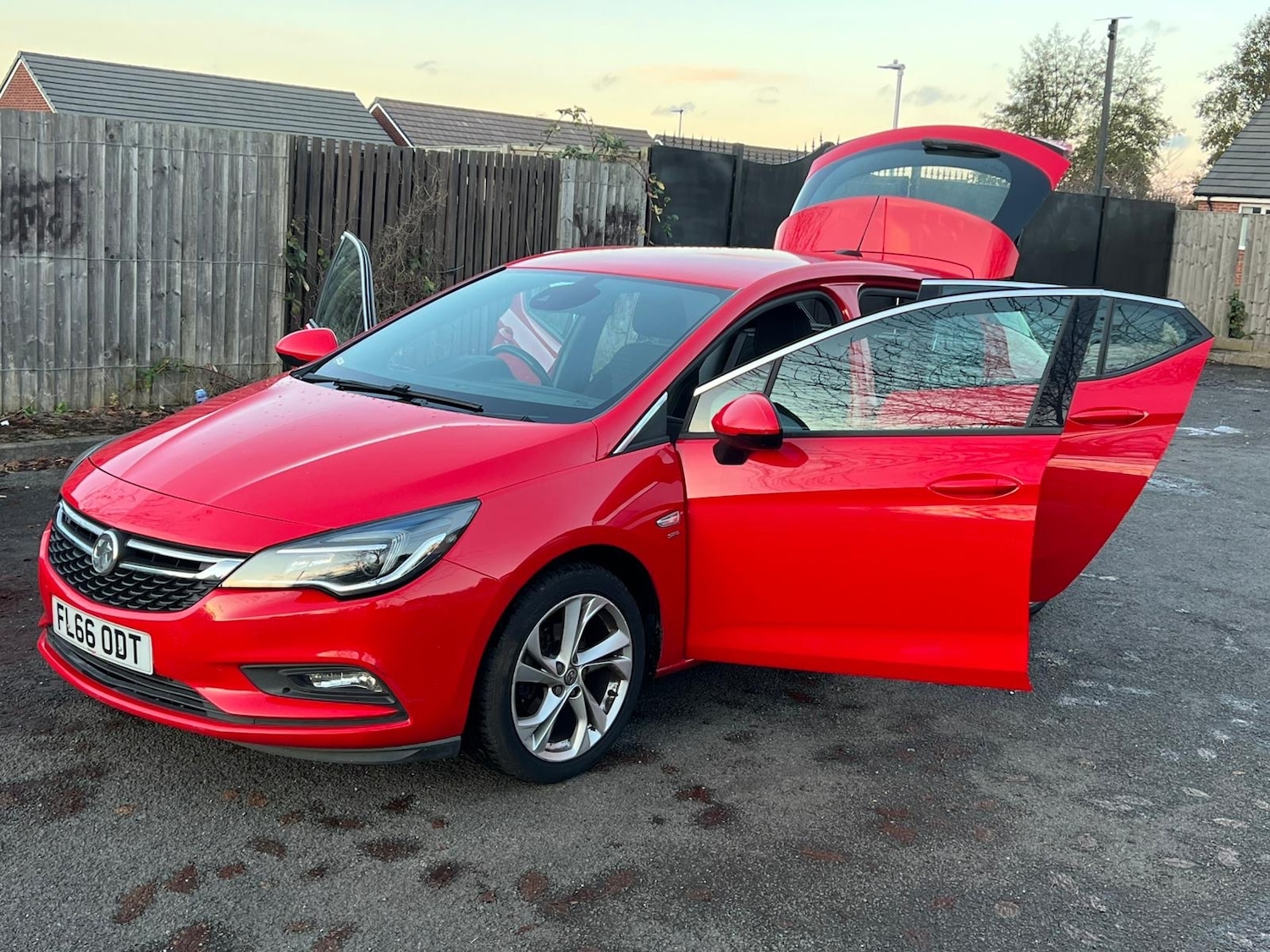 Used Vauxhall Astra 2016 for sale - 76669898: Photo 4