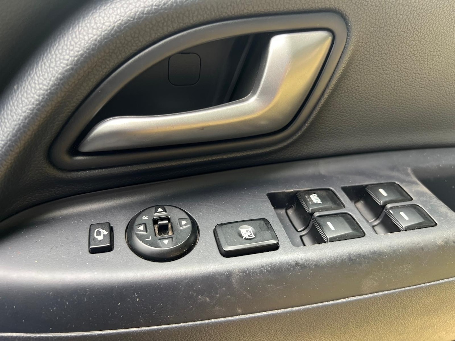 Used Kia Rio 2011 for sale - 76667851: Photo 6