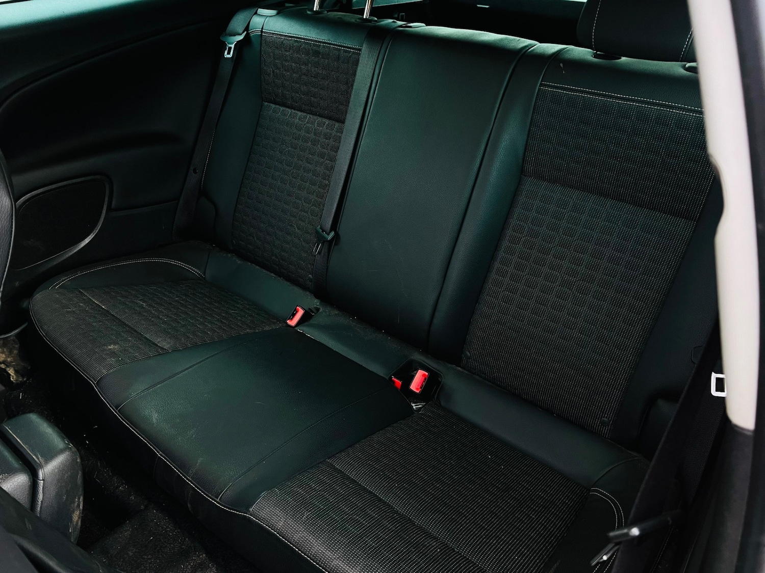 Used Vauxhall Astra GTC 2013 for sale - 77254326: Photo 17