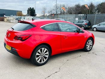 Vauxhall Astra GTC feature image