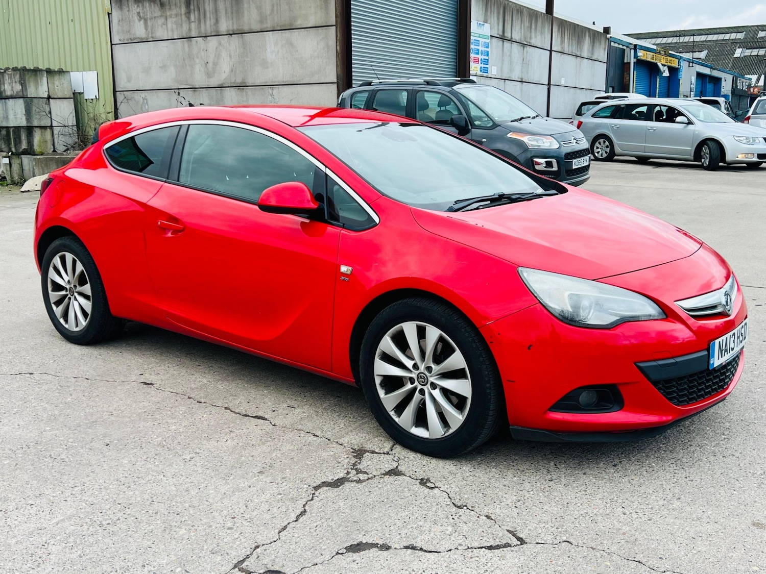 Used Vauxhall Astra GTC 2013 for sale - 77254326: Photo 4