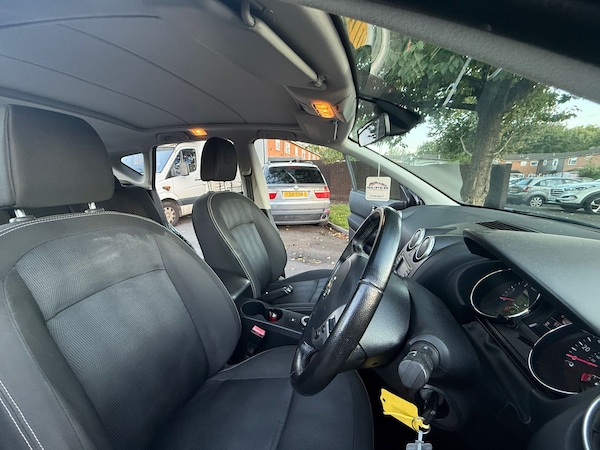Used Nissan Qashqai 2012 for sale - 76176042: Photo 17