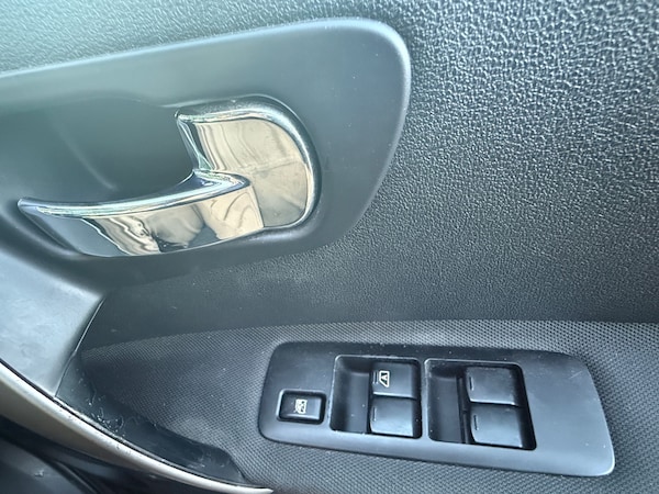 Used Nissan Qashqai 2012 for sale - 76176042: Photo 25