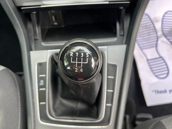 Used Volkswagen Golf 2015 for sale - 76176040: Photo 34
