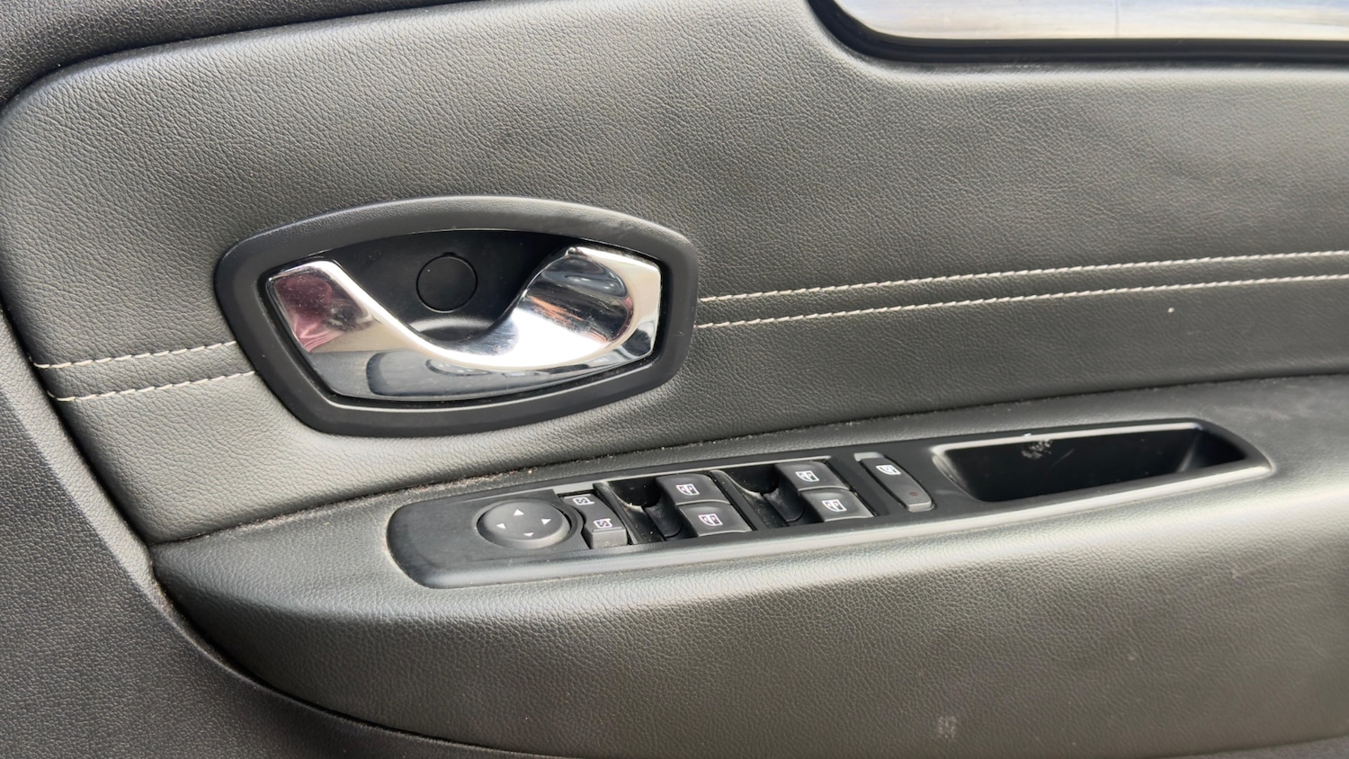 Used Renault Grand Scenic 2014 for sale - 78133890: Photo 21