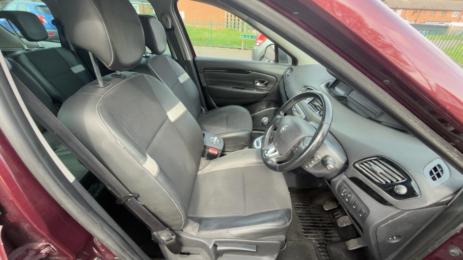 Used Renault Grand Scenic 2014 for sale - 78133890: Photo 31