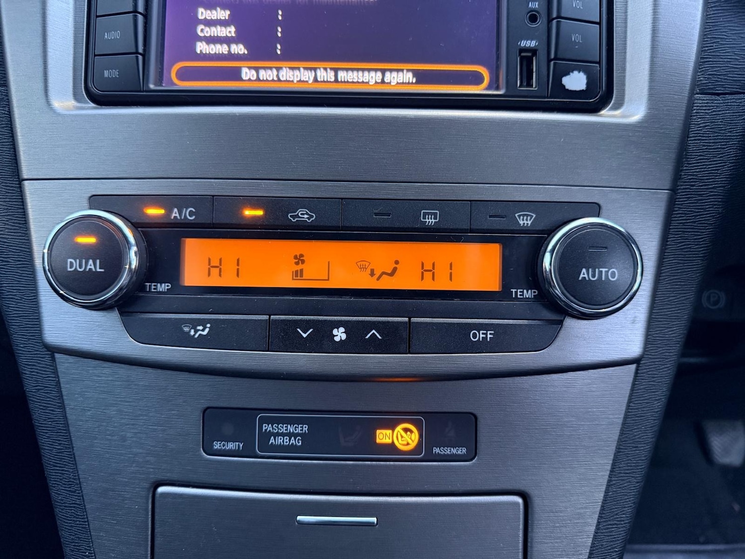 Used Toyota Avensis 2011 for sale - 77638057: Photo 15