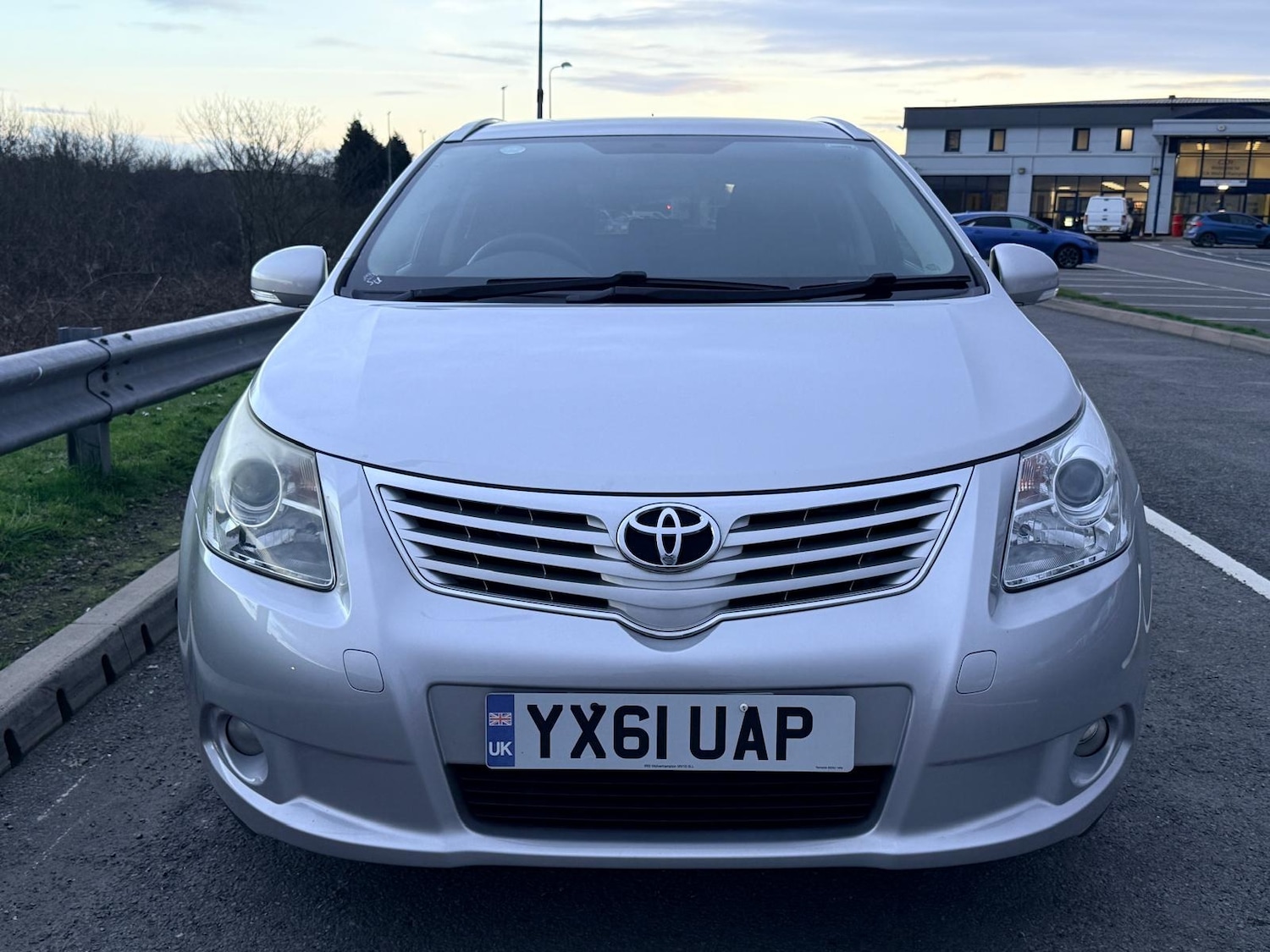Used Toyota Avensis 2011 for sale - 77638057: Photo 4