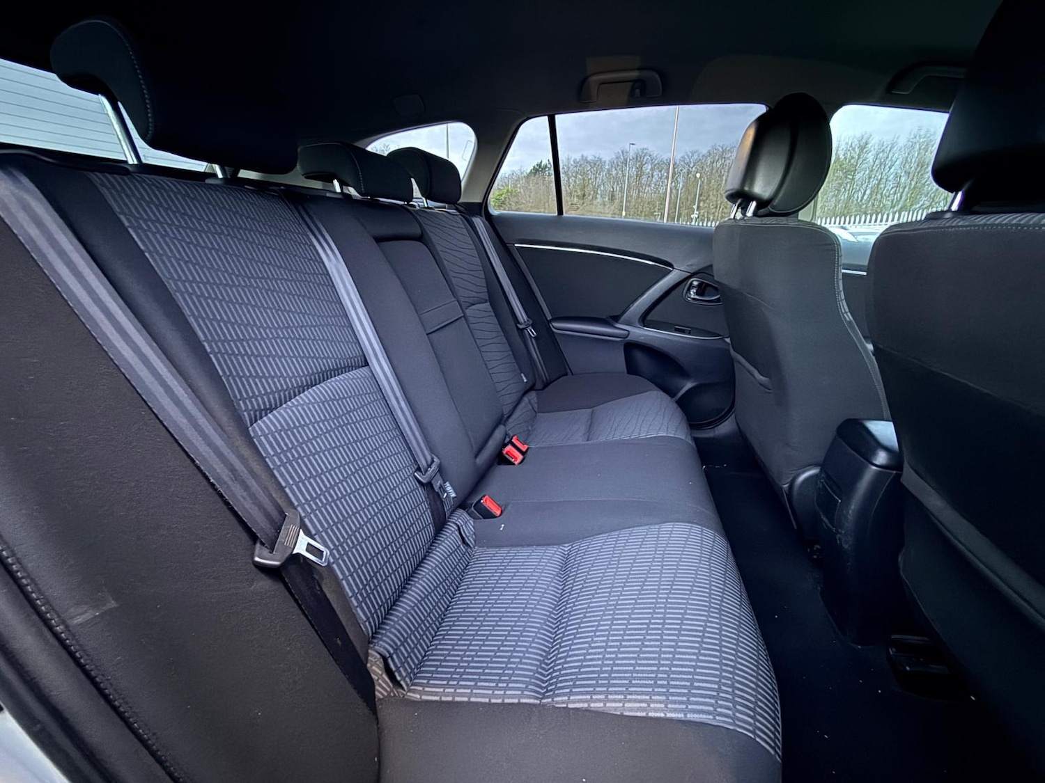 Used Toyota Avensis 2011 for sale - 77638057: Photo 9