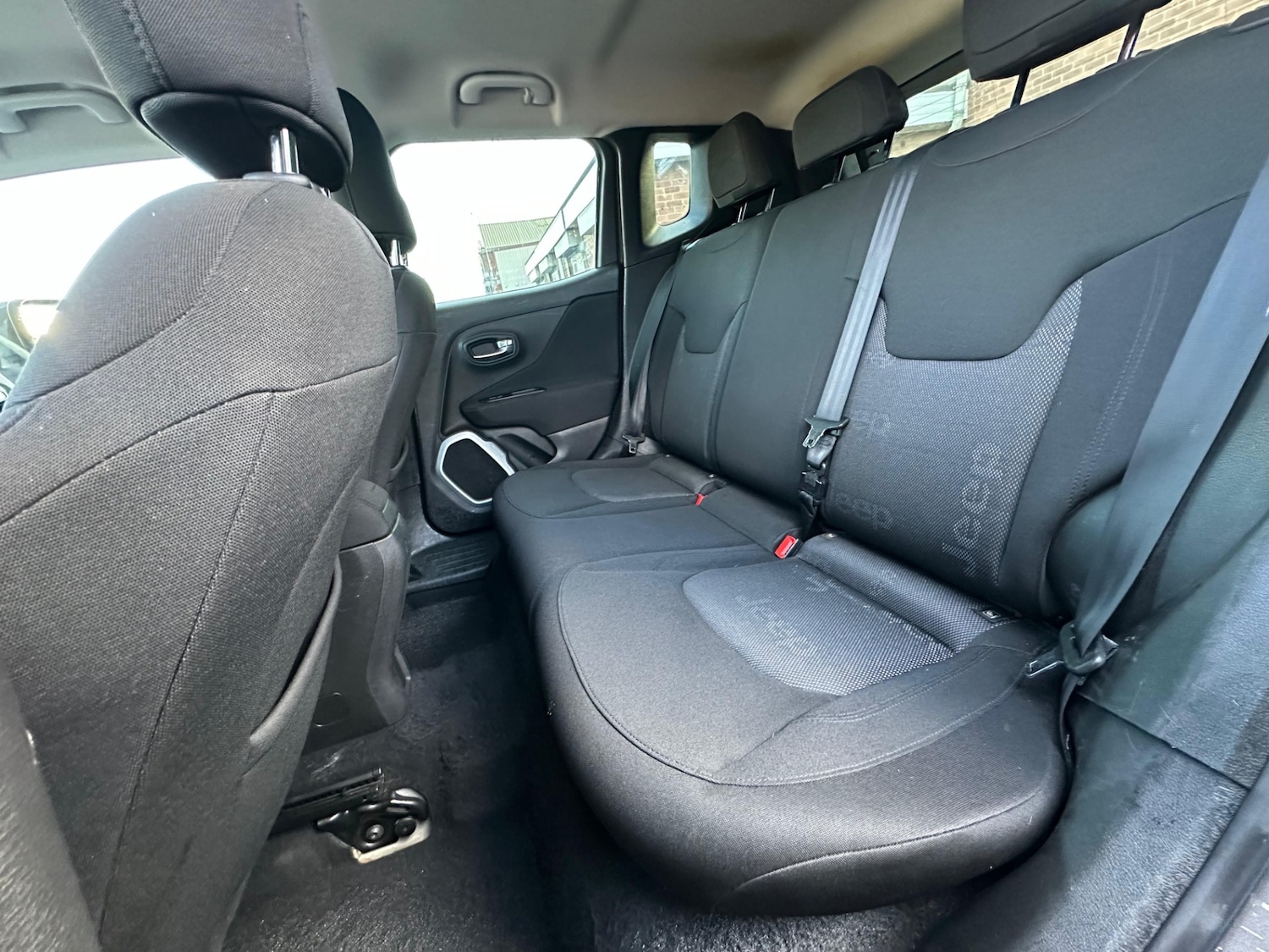 Used Jeep Renegade 2016 for sale - 76914014: Photo 11