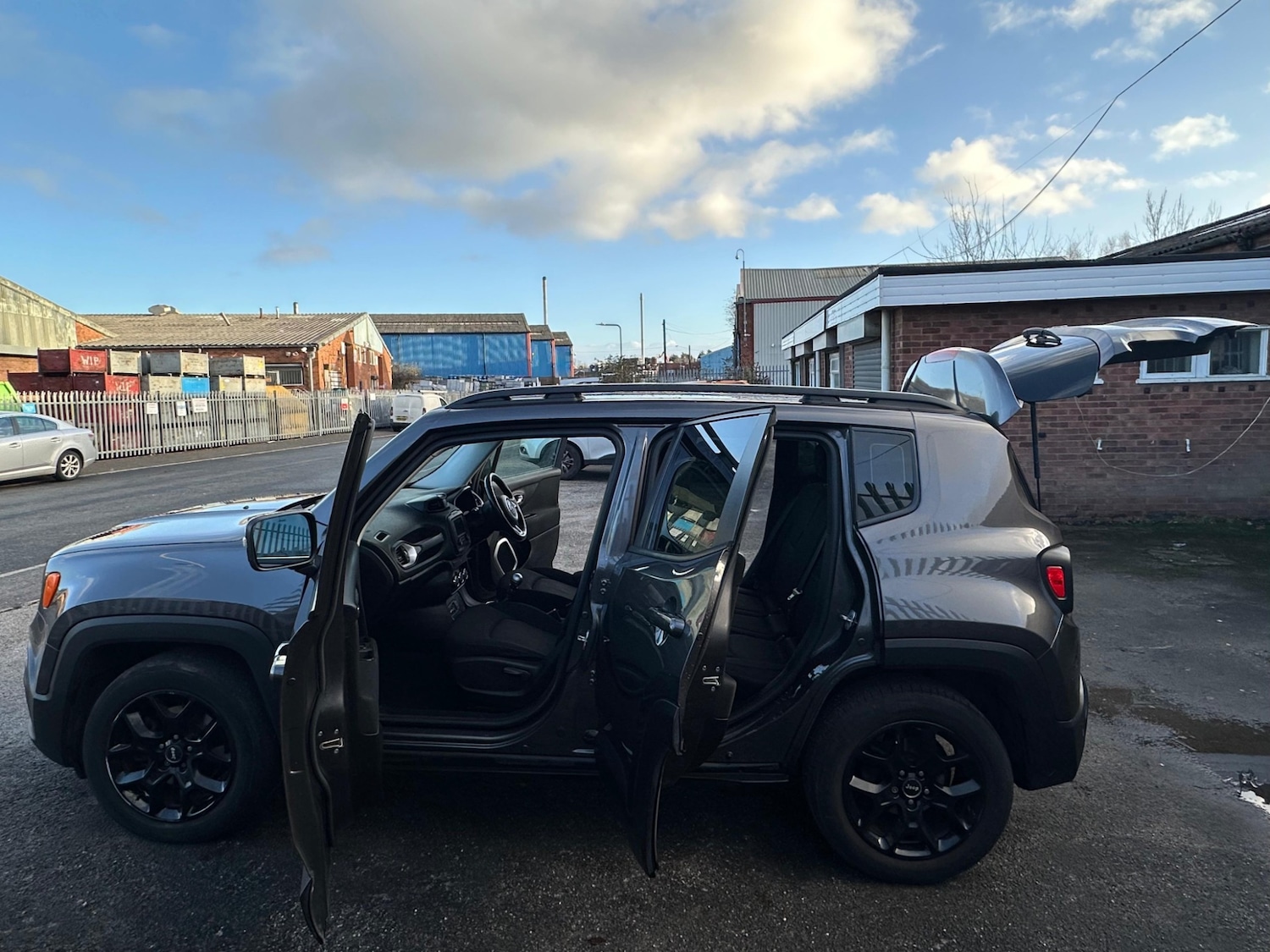 Used Jeep Renegade 2016 for sale - 76914014: Photo 14