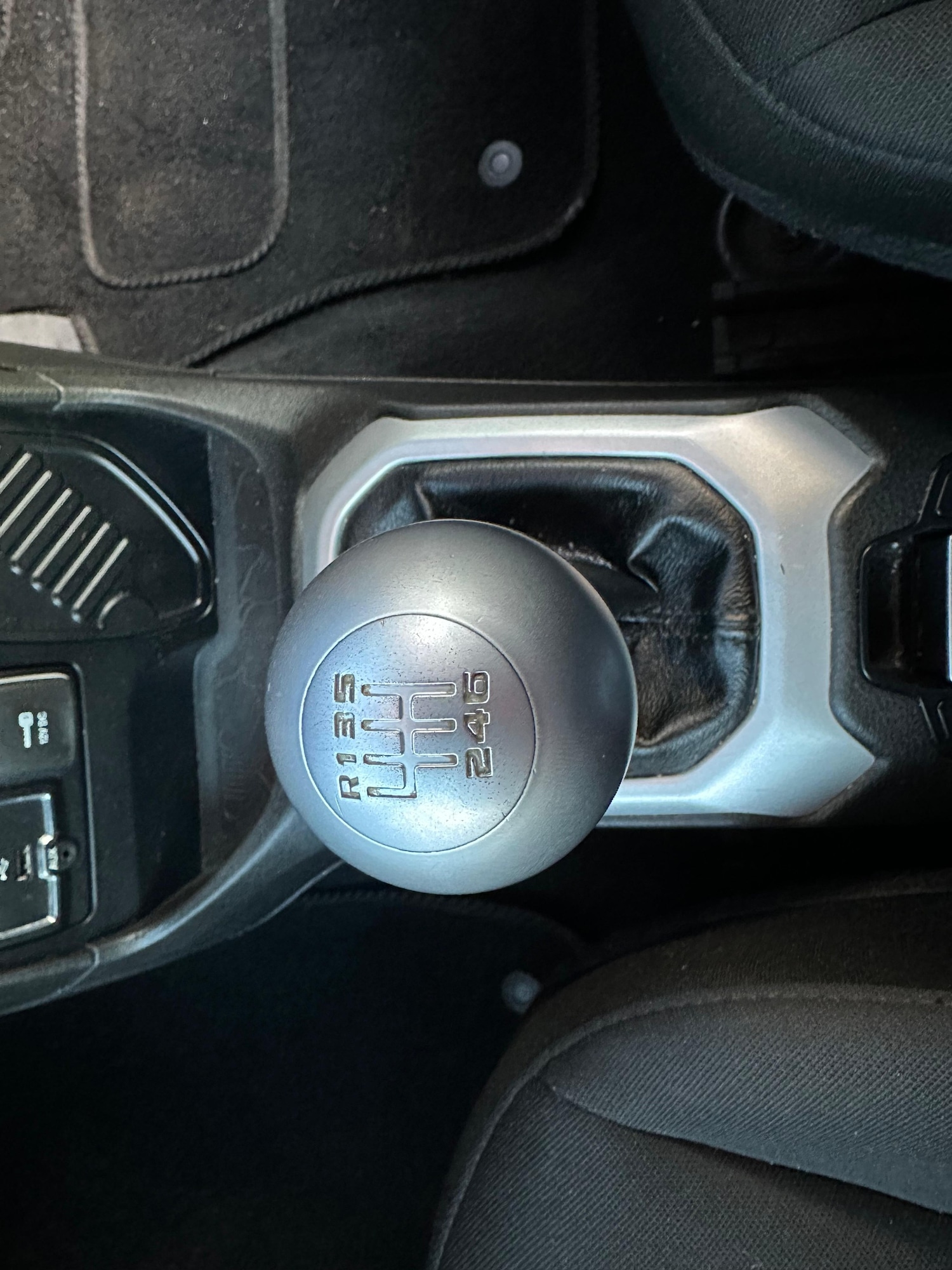 Used Jeep Renegade 2016 for sale - 76914014: Photo 2