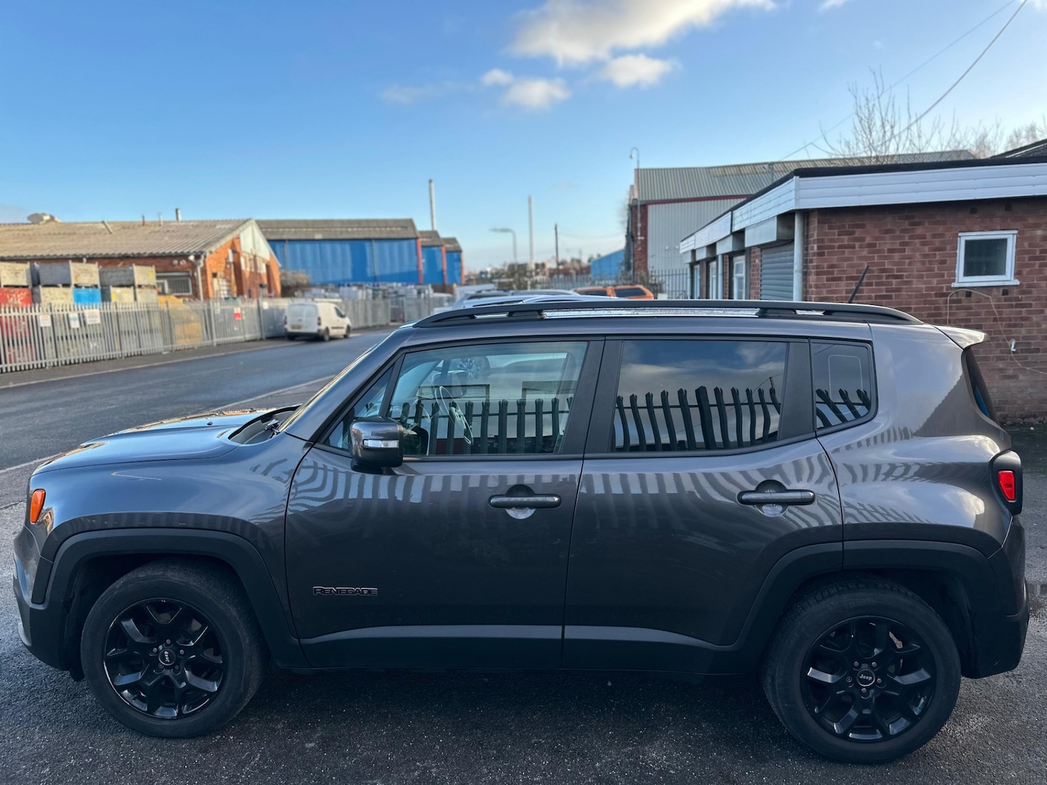 Used Jeep Renegade 2016 for sale - 76914014: Photo 24