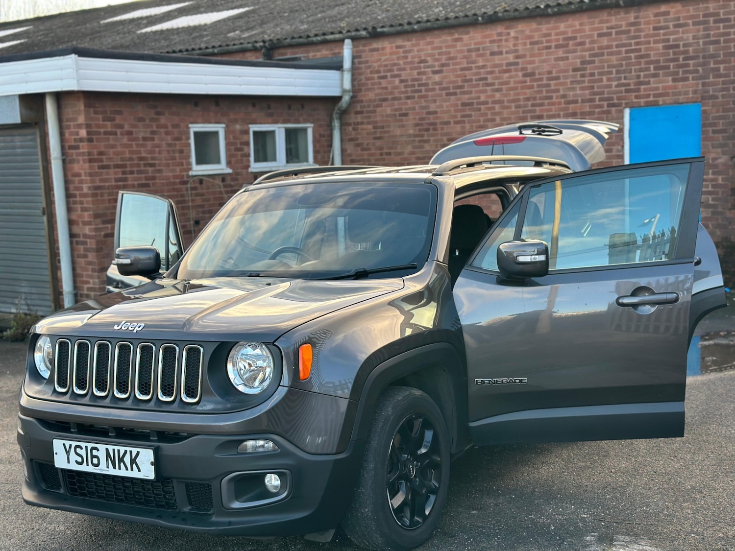 Used Jeep Renegade 2016 for sale - 76914014: Photo 35