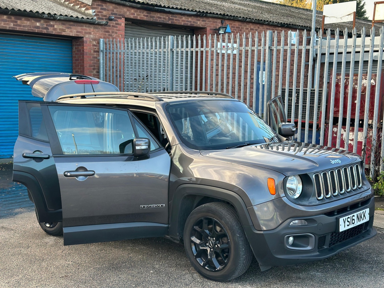Used Jeep Renegade 2016 for sale - 76914014: Photo 36