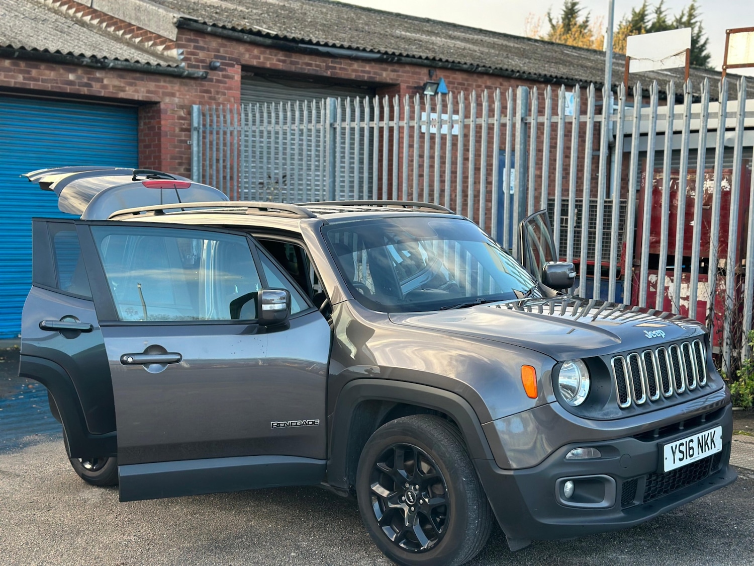 Used Jeep Renegade 2016 for sale - 76914014: Photo 37