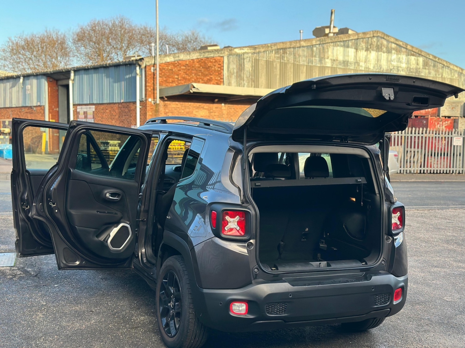 Used Jeep Renegade 2016 for sale - 76914014: Photo 39