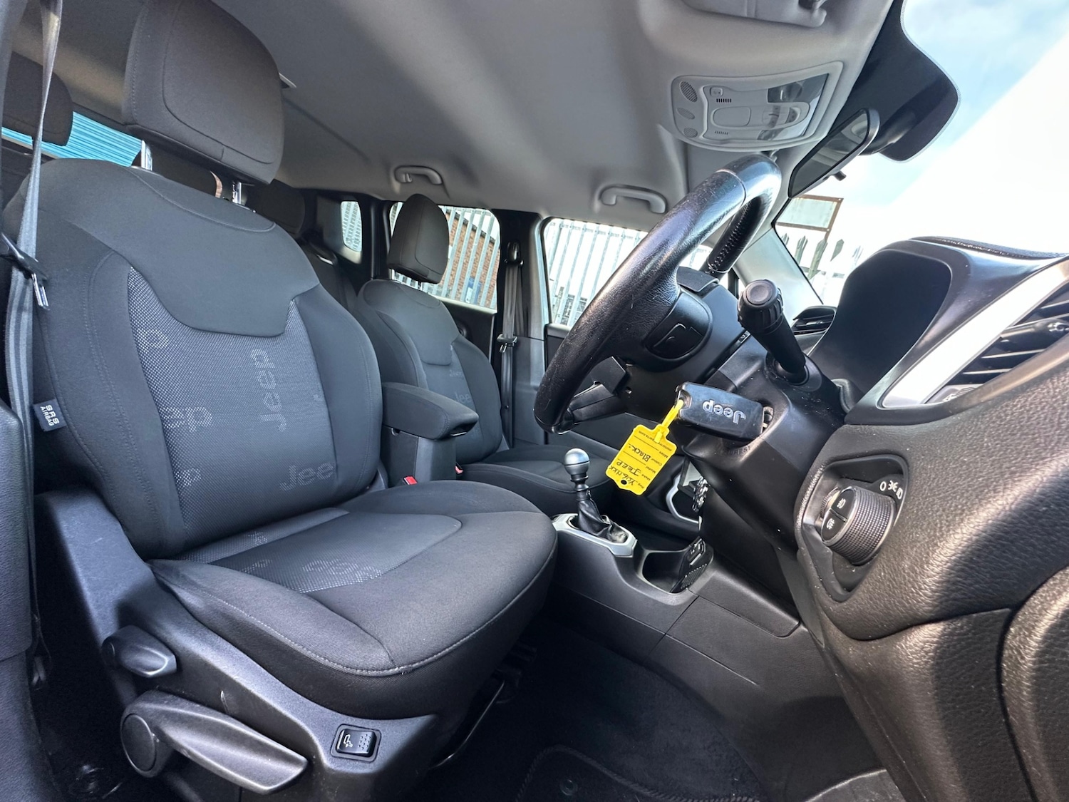 Used Jeep Renegade 2016 for sale - 76914014: Photo 8