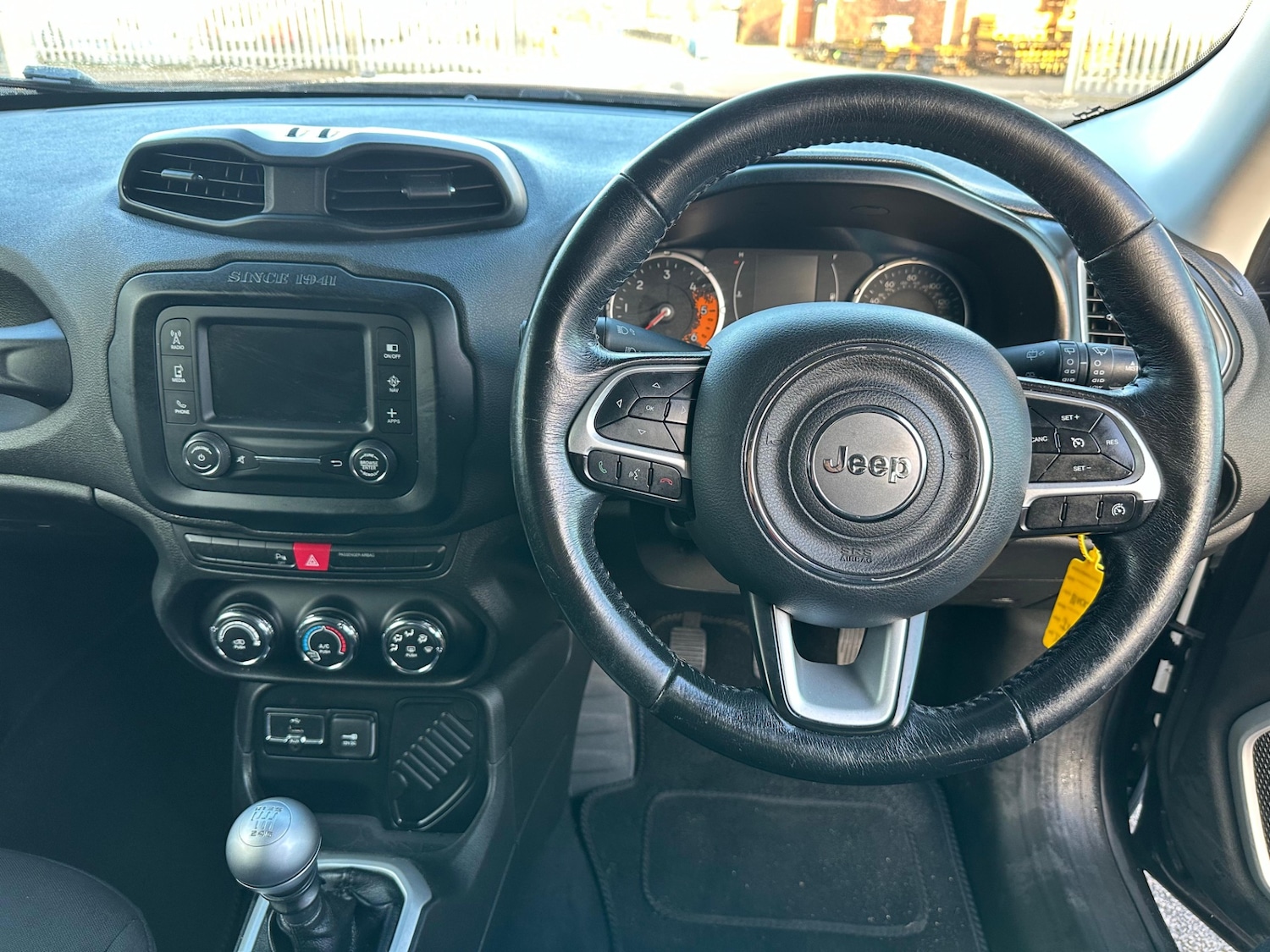 Used Jeep Renegade 2016 for sale - 76914014: Photo 9