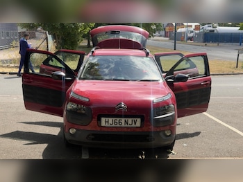Used Citroen C4 Cactus 2016 for sale - 79121048: Photo