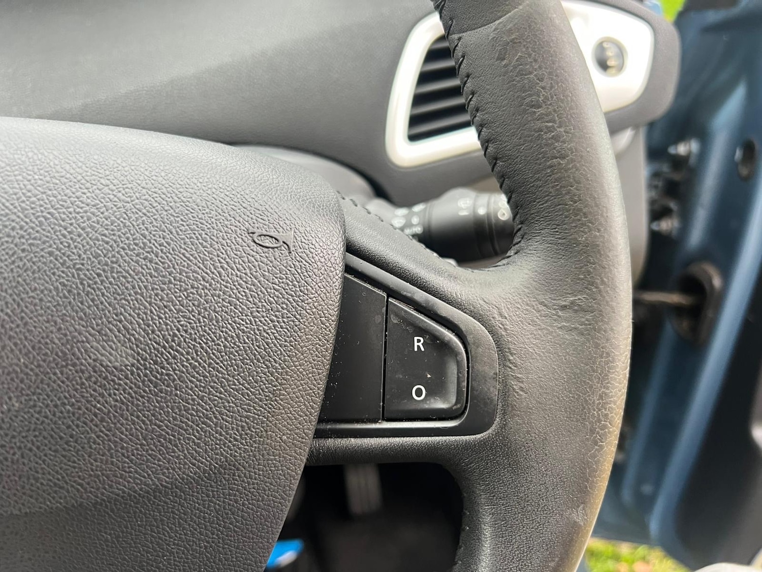 Used Renault Scenic 2010 for sale - 76453128: Photo 21