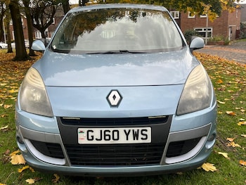 Used Renault Scenic 2010 for sale - 76453128: Photo